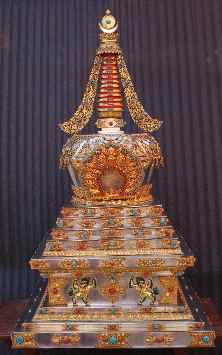 Kirti Tsenshab Rinpoche's stupa - click to see the large version